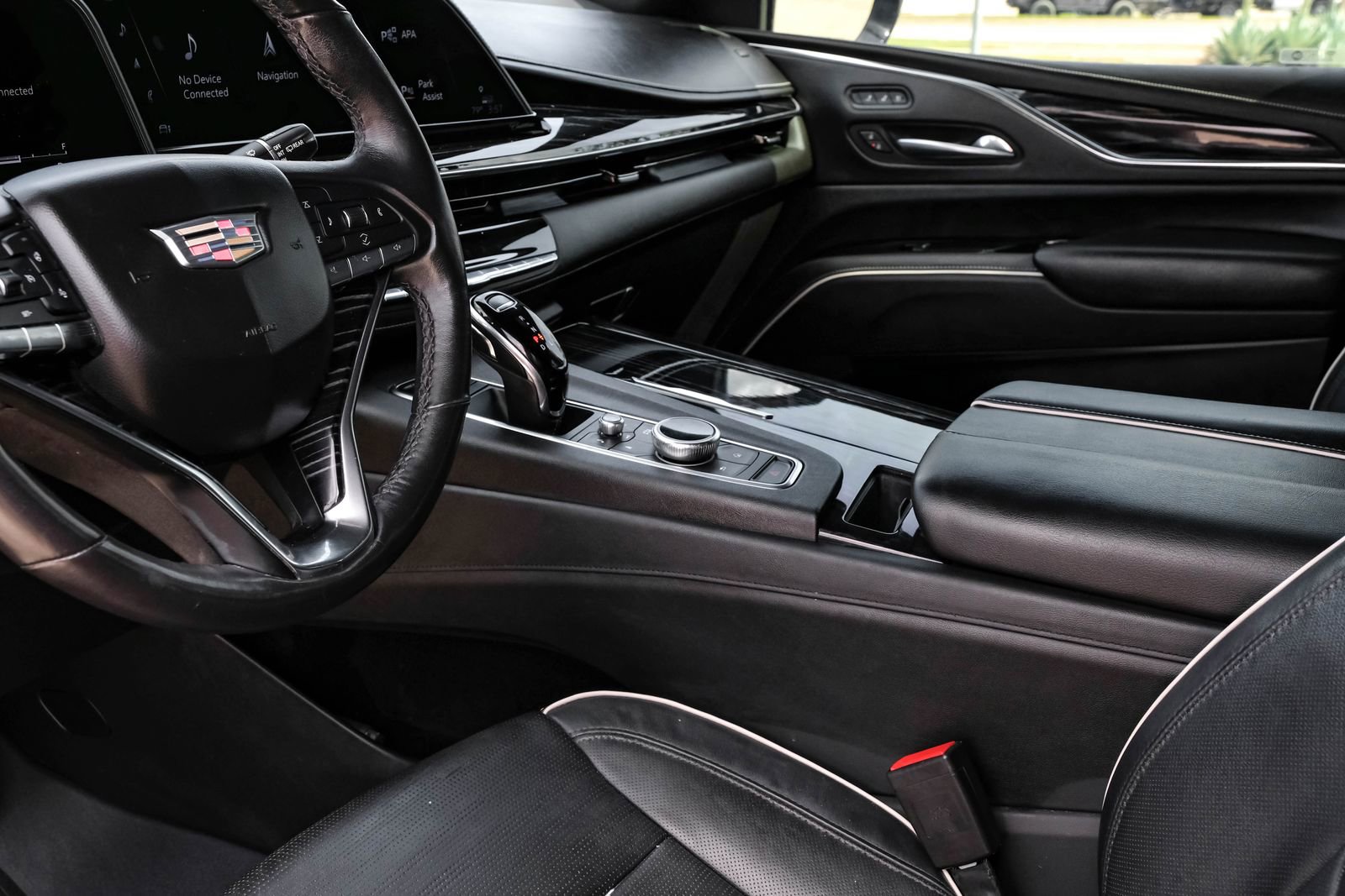 Used 2021 Cadillac Escalade Sport w/ Driver Assist Tech Package image 32