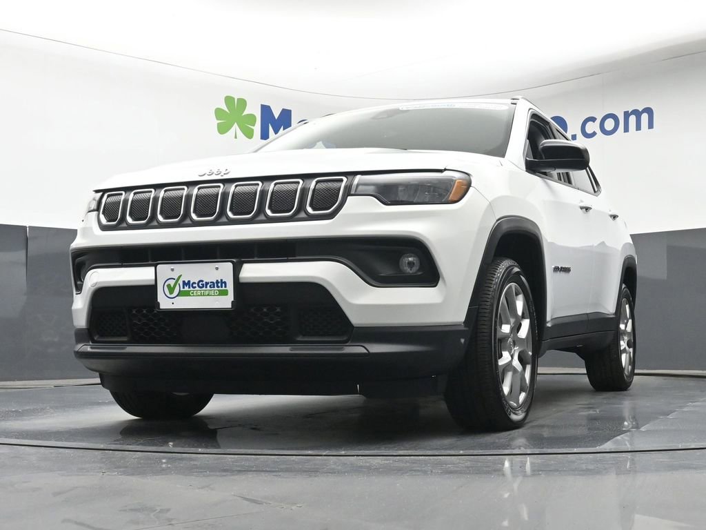 Used 2022 Jeep Compass Latitude AWD/4WD image 6