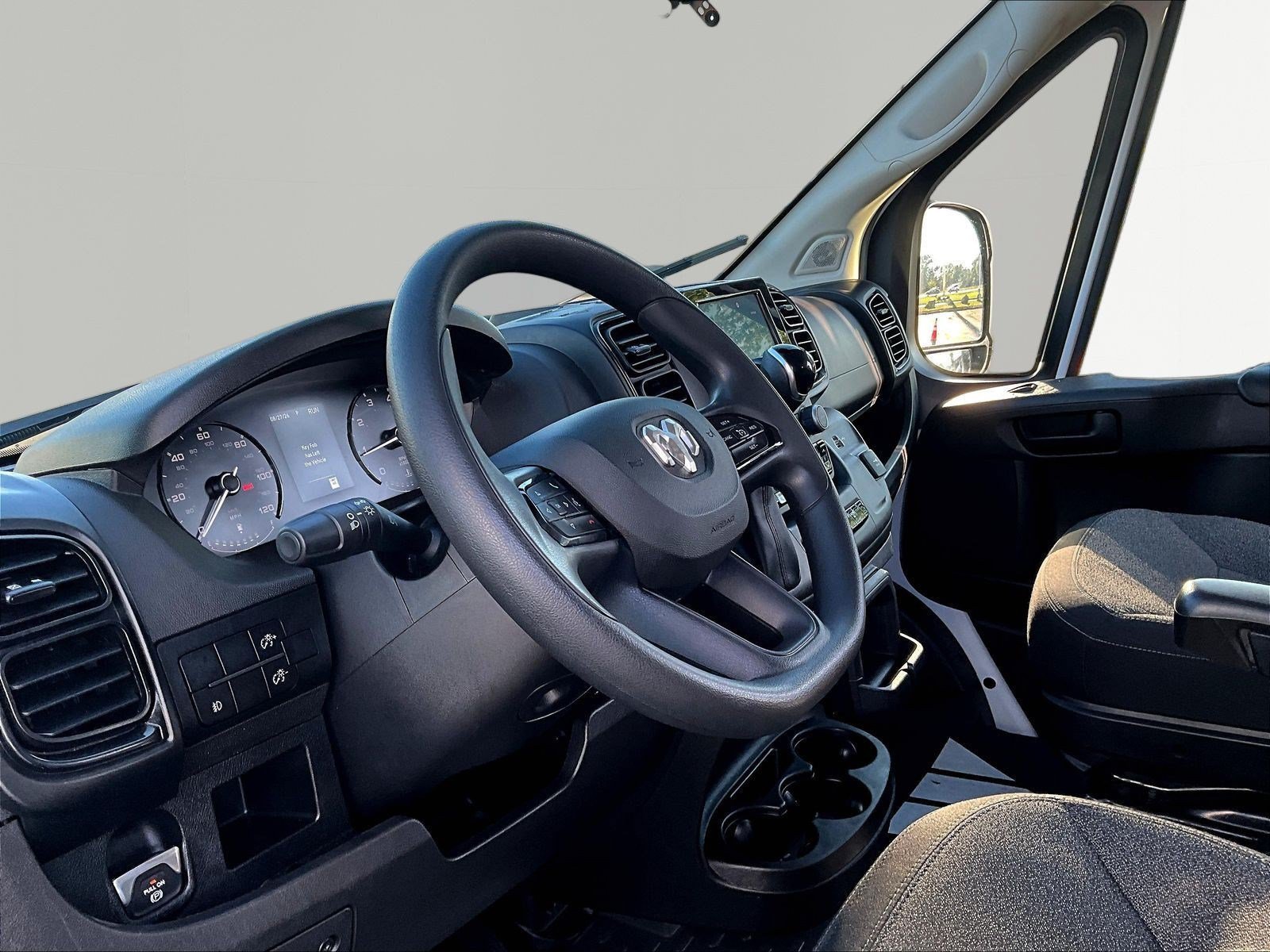 Used 2024 RAM ProMaster 2500 w/ Convenience Group FWD image 16