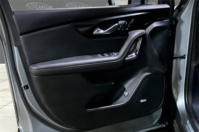 Certified 2023 Chevrolet Blazer RS w/ Driver Confidence II Package image 11