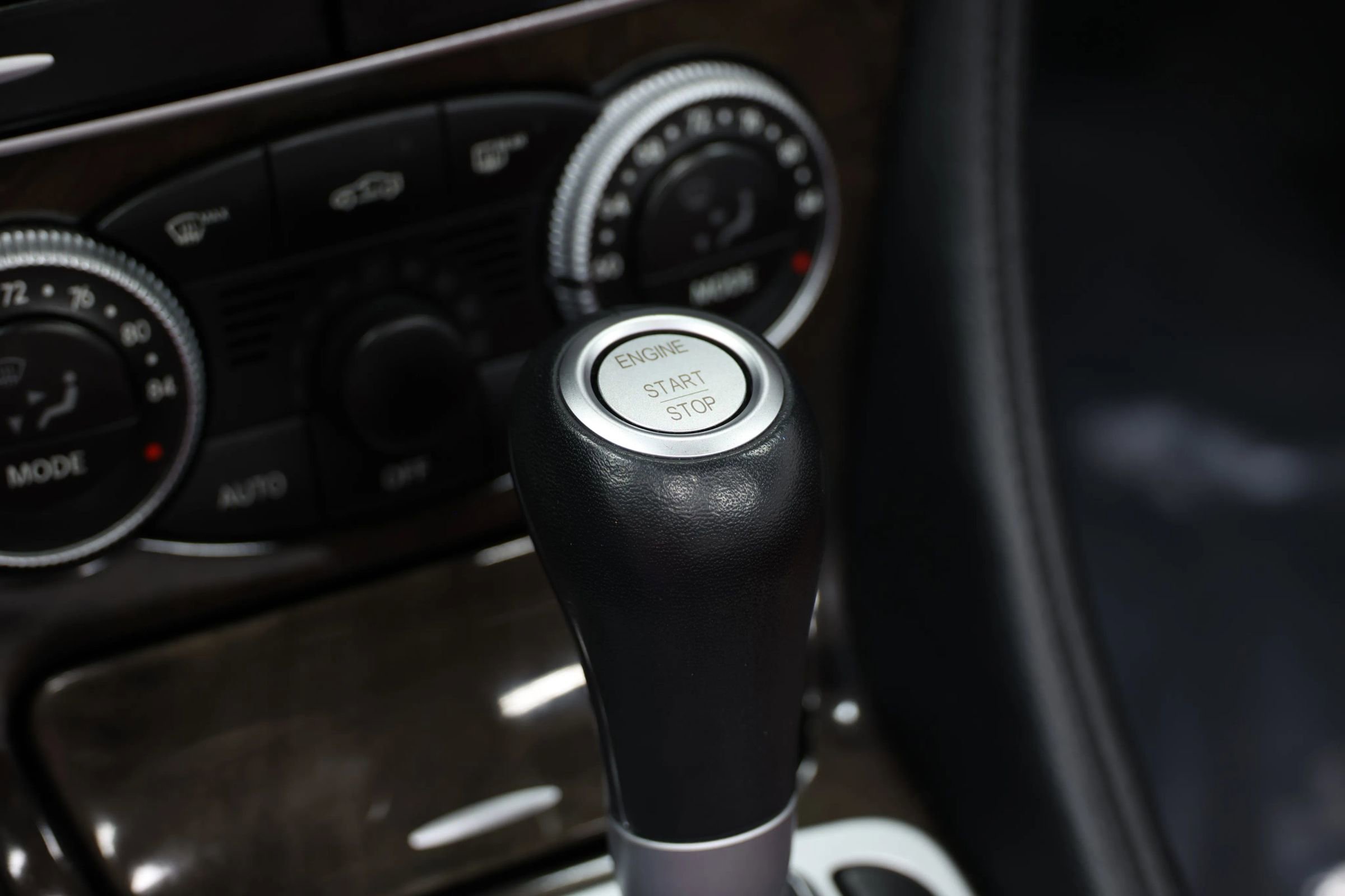 Used 2012 Mercedes-Benz SL 63 AMG image 38