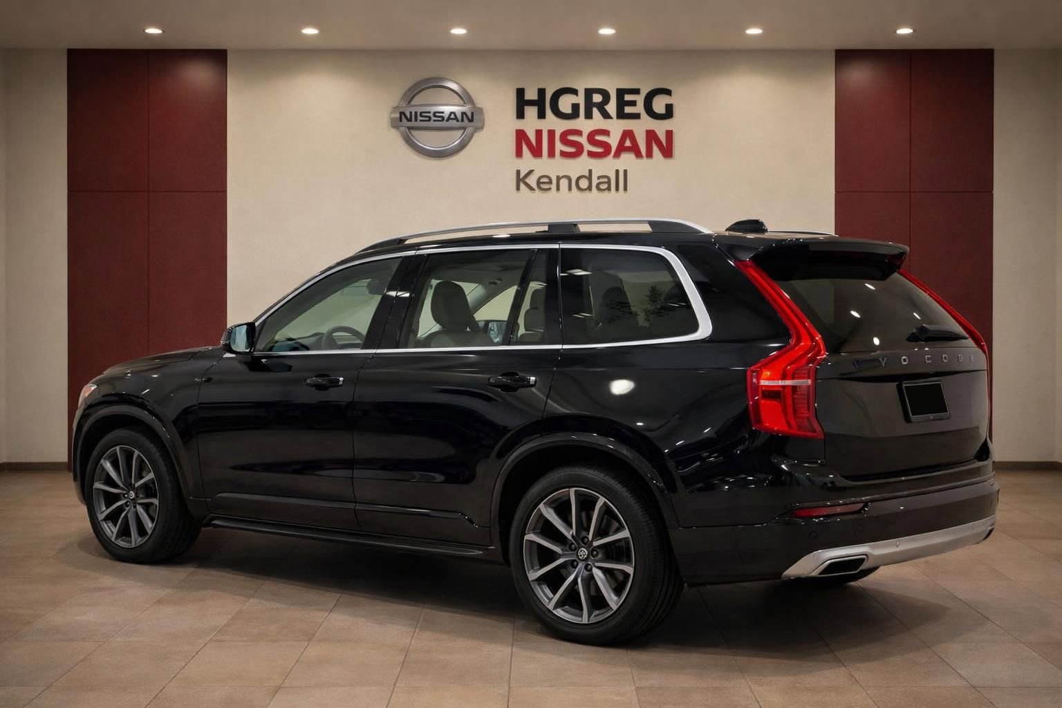 Used 2019 Volvo XC90 T5 Momentum w/ Advanced Package FWD image 3