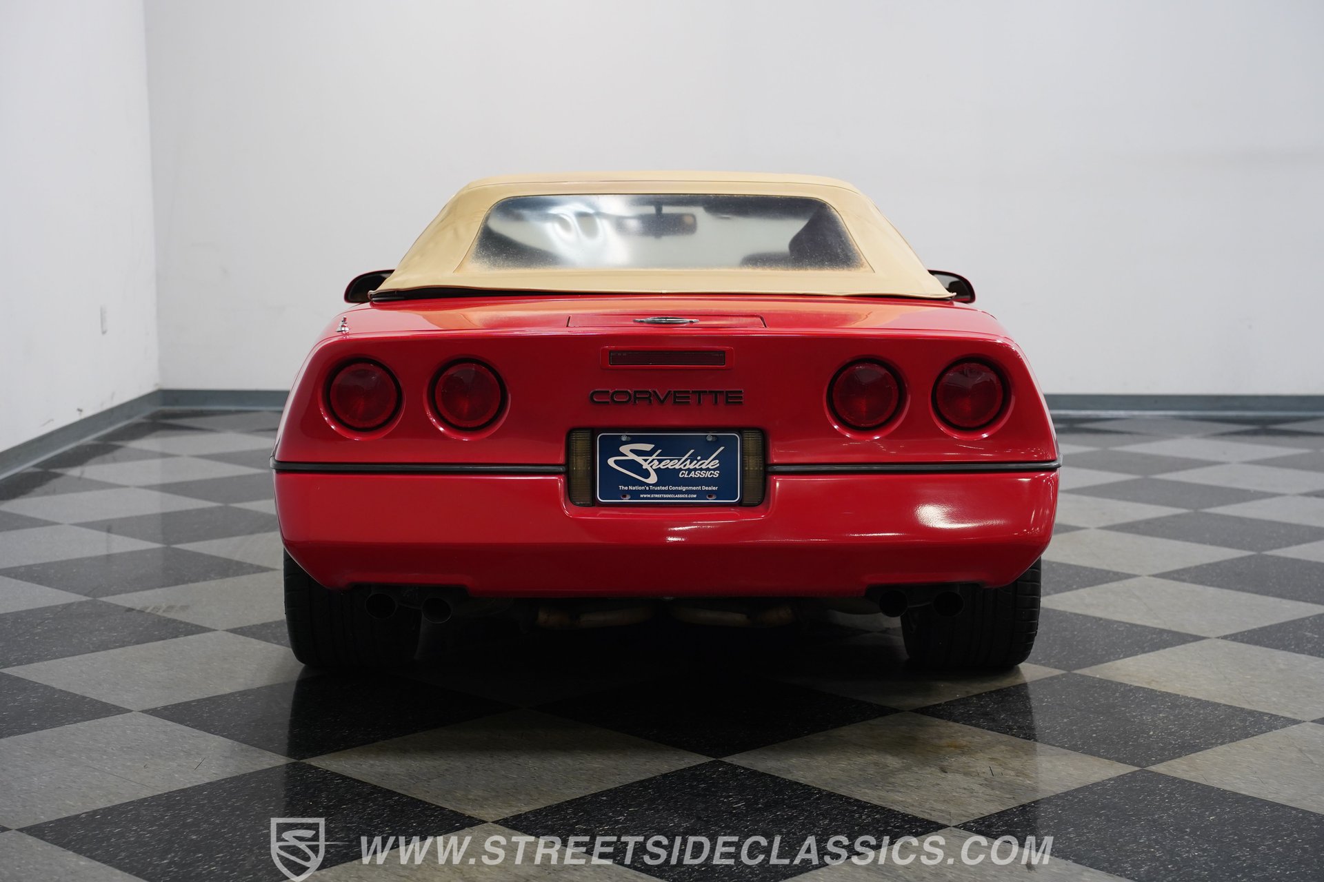 Used 1990 Chevrolet Corvette Convertible RWD image 12