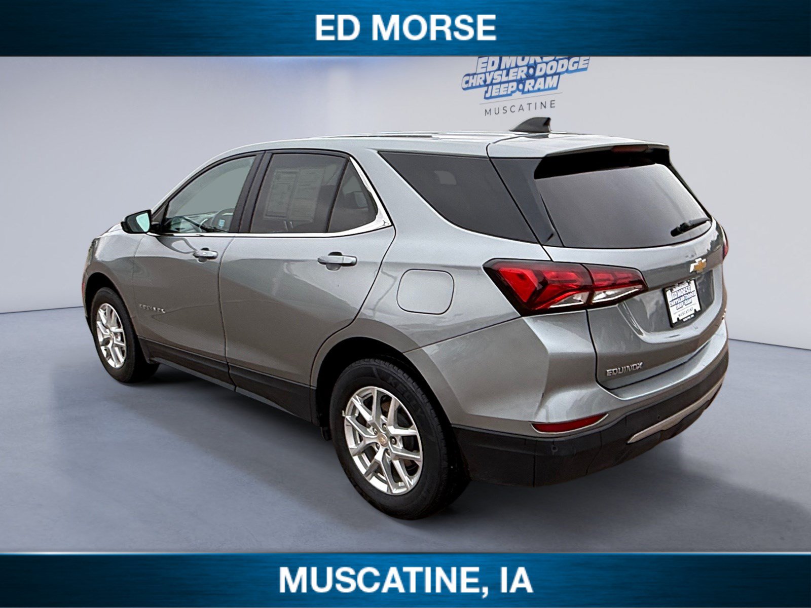 Used 2024 Chevrolet Equinox LT AWD/4WD image 3