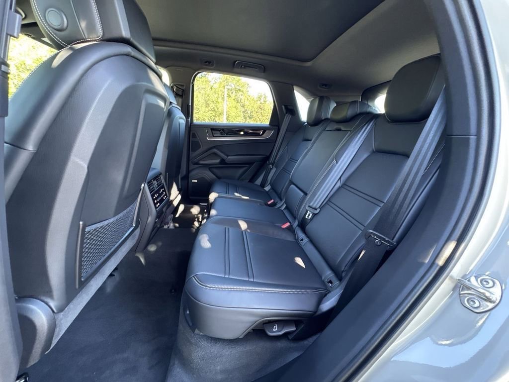 Certified 2026 Porsche Cayenne image 19