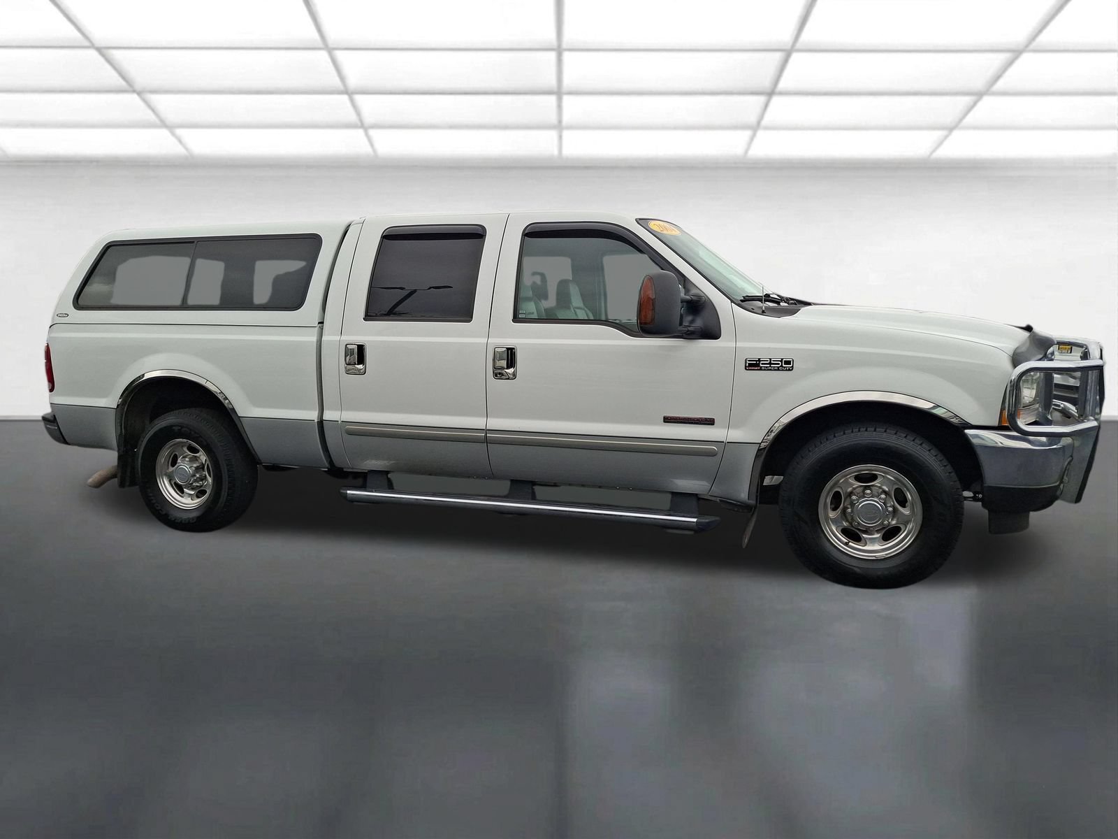 Used 2004 Ford F250 XL RWD image 2