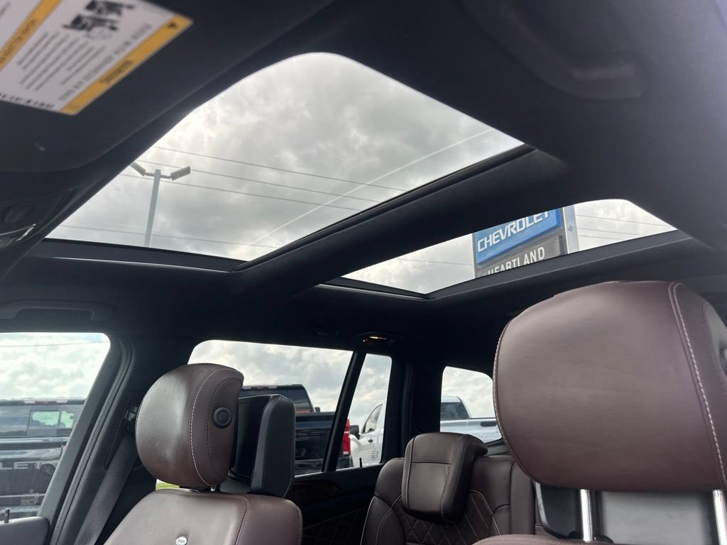 Used 2014 Mercedes-Benz GL 550 4MATIC image 23