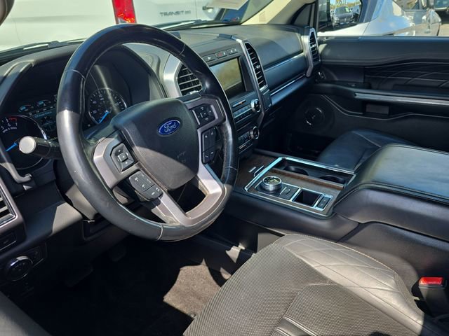 Used 2018 Ford Expedition Platinum image 16
