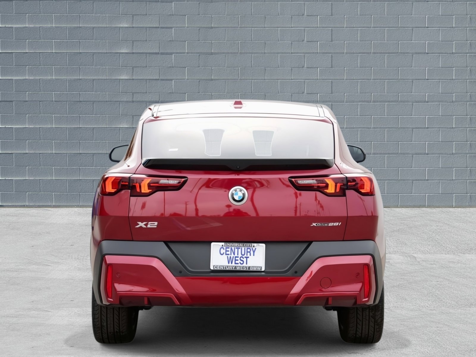 Used 2025 BMW X2 xDrive28i image 5