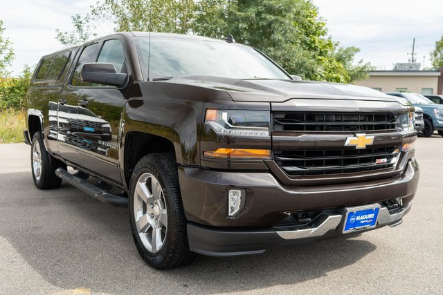 Used 2018 Chevrolet Silverado 1500 LT w/ All Star Edition AWD/4WD image 4