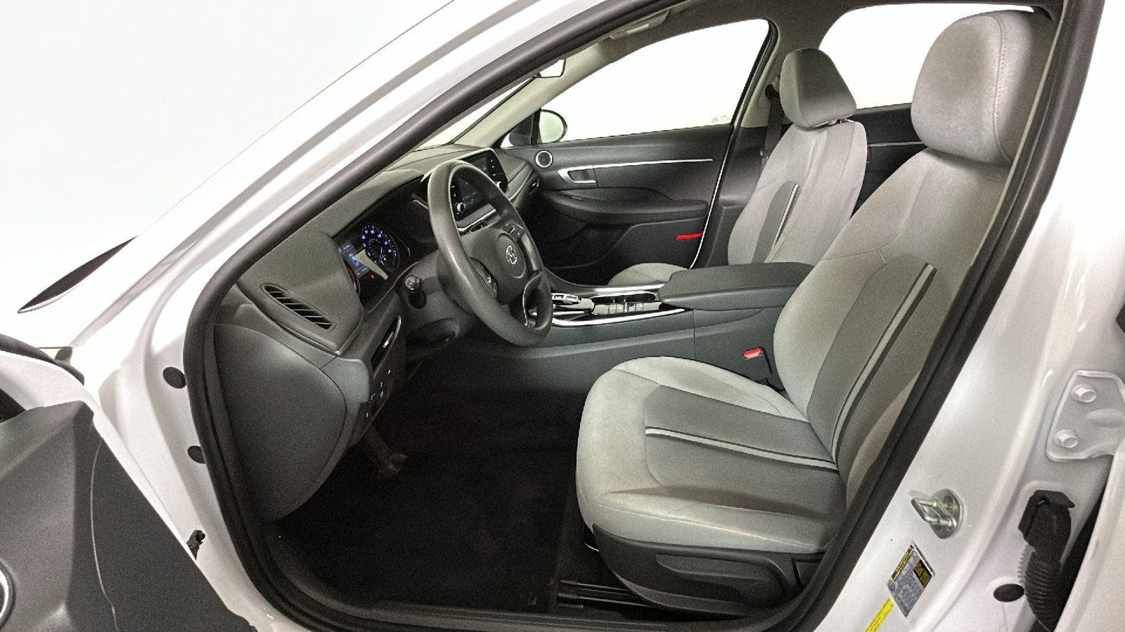Used 2020 Hyundai Sonata SE w/ Cargo Package FWD image 14