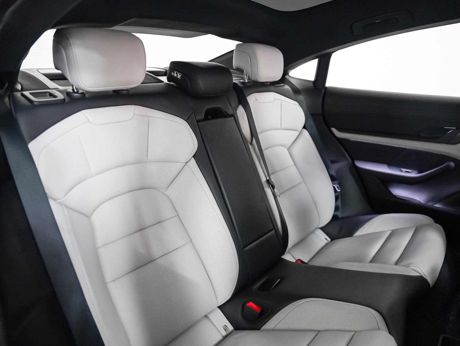 Certified 2024 Porsche Taycan GTS w/ Premium Package (P6U) image 6