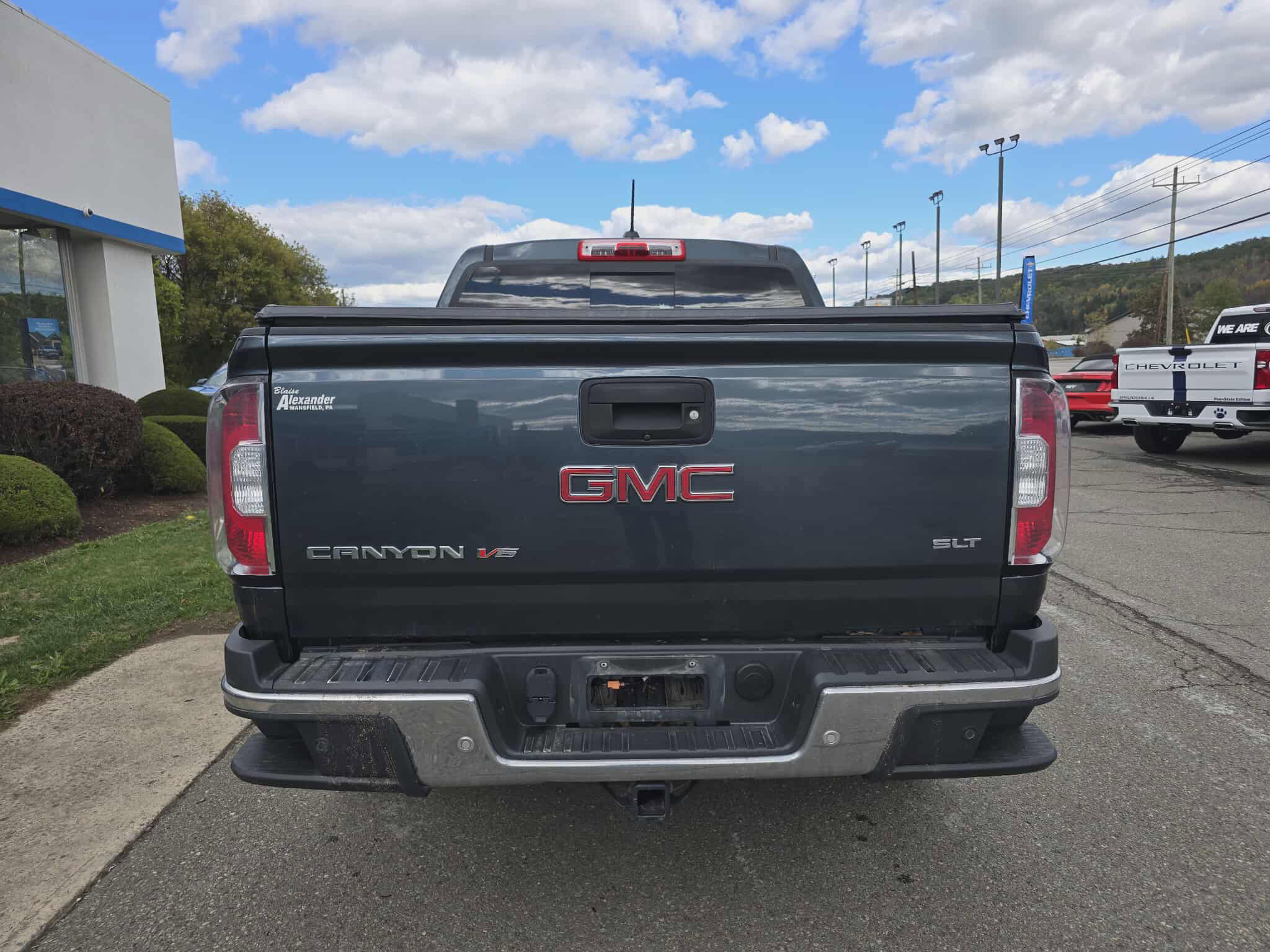 Used 2019 GMC Canyon SLT w/ Driver Alert Package image 4