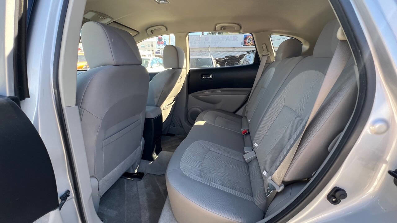 Used 2012 Nissan Rogue S w/ Special Edition Pkg image 19