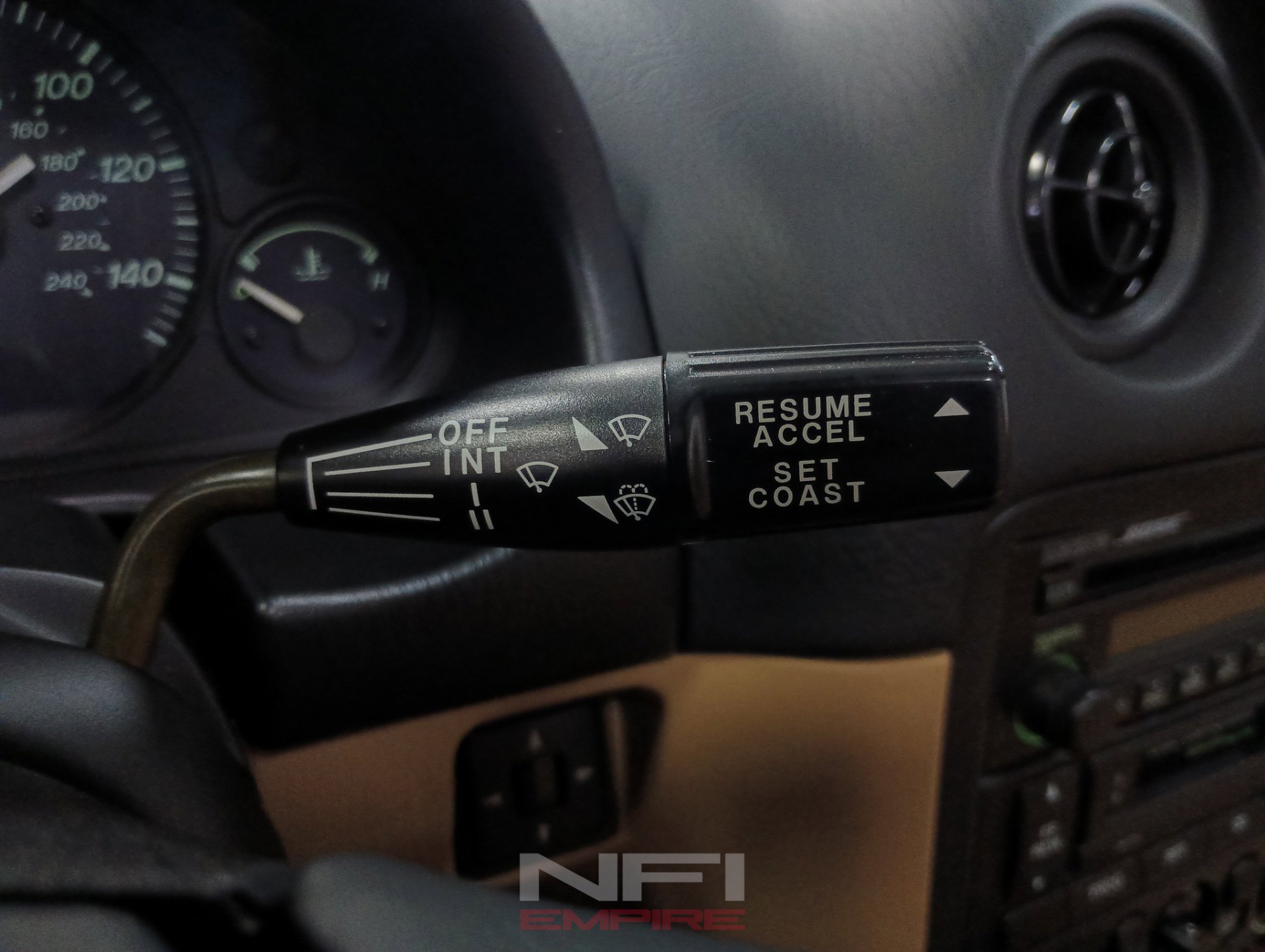 Used 1999 MAZDA MX-5 Miata RWD image 43