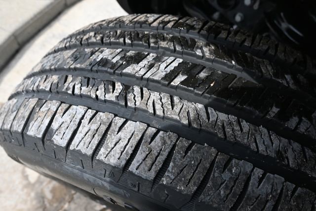 Used 2025 Jeep Wrangler Sahara image 9