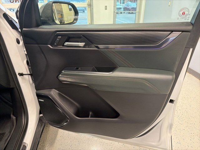 Used 2025 GMC Acadia AT4 image 45