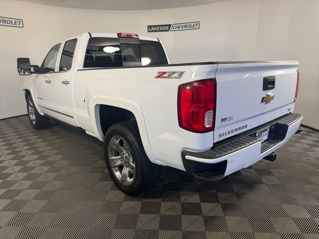 Used 2017 Chevrolet Silverado 1500 LTZ Z71 w/ LTZ Plus Package AWD/4WD image 4