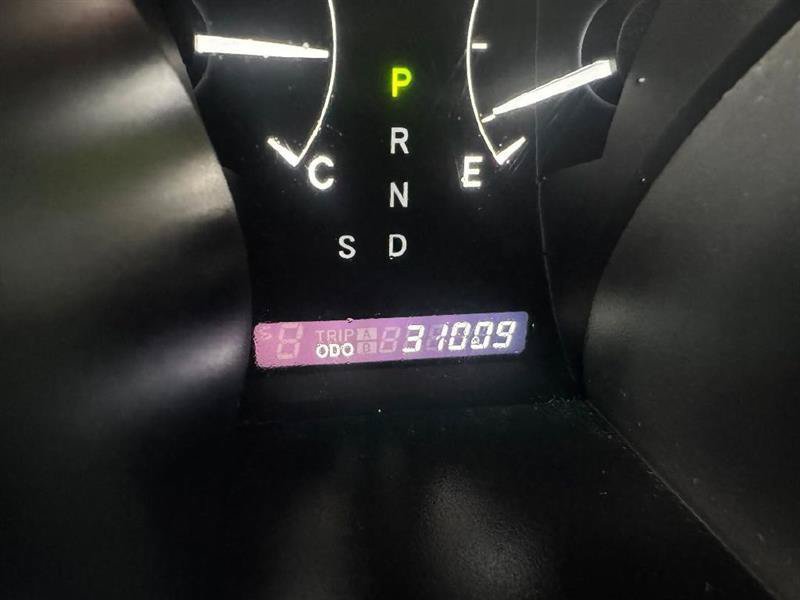 Used 2010 Toyota Highlander SE FWD image 20
