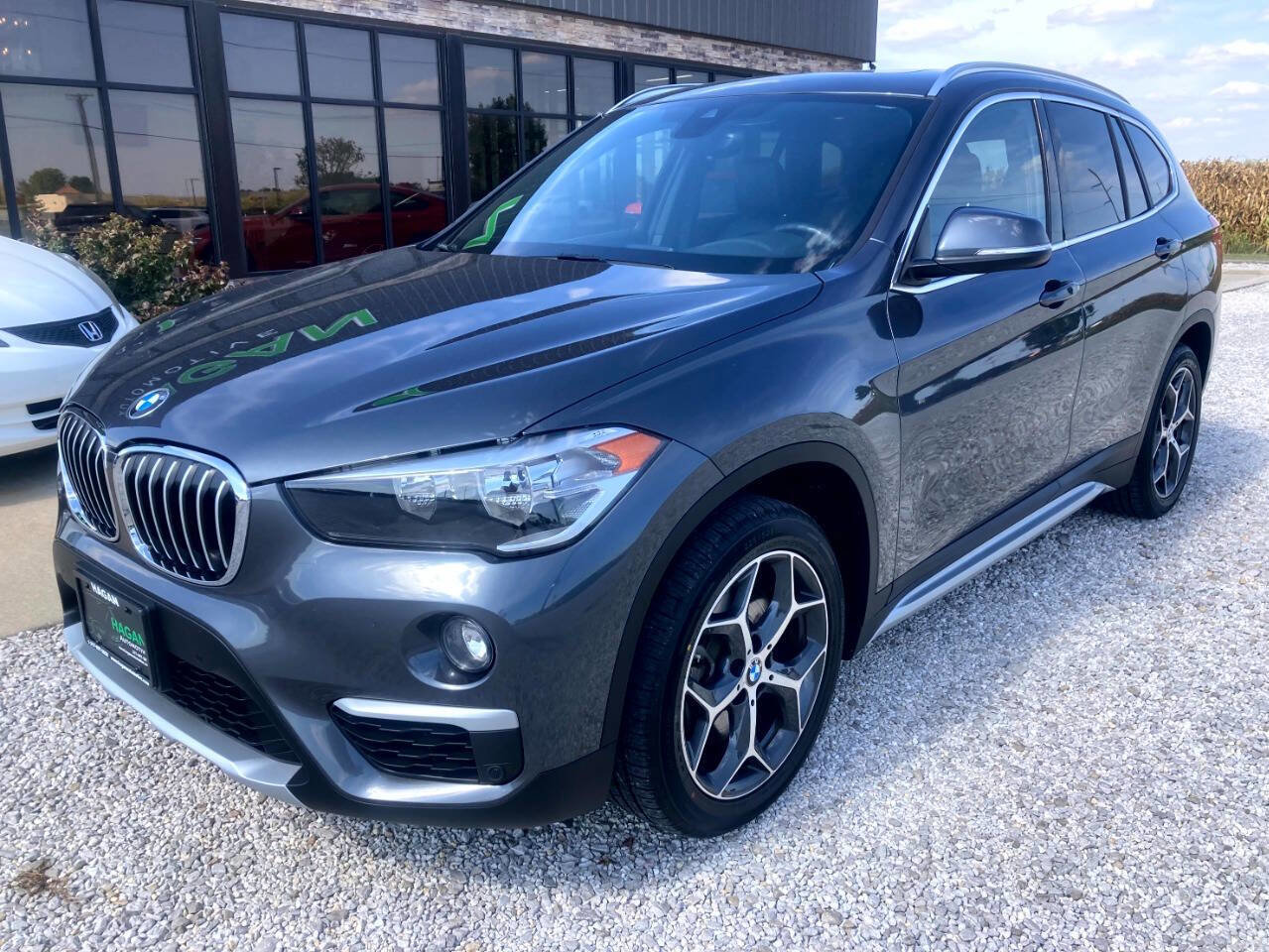 Used 2019 BMW X1 xDrive28i w/ Convenience Package image 2