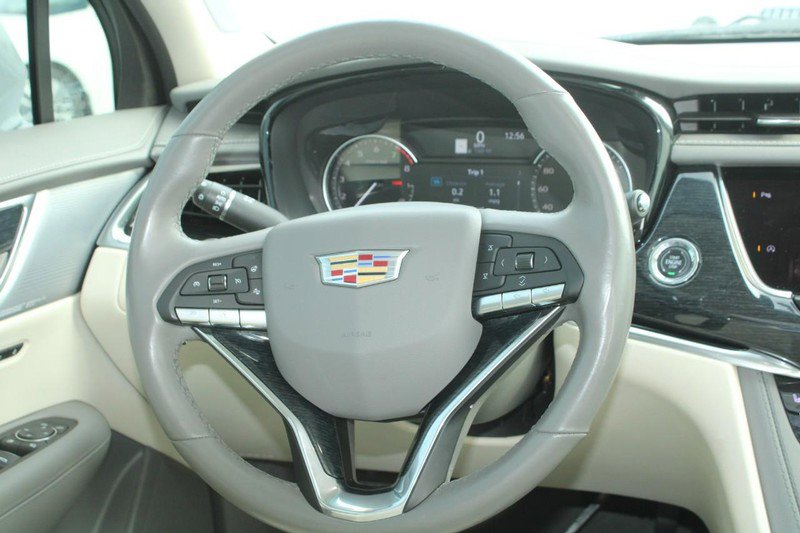 Used 2024 Cadillac XT6 Premium Luxury image 20