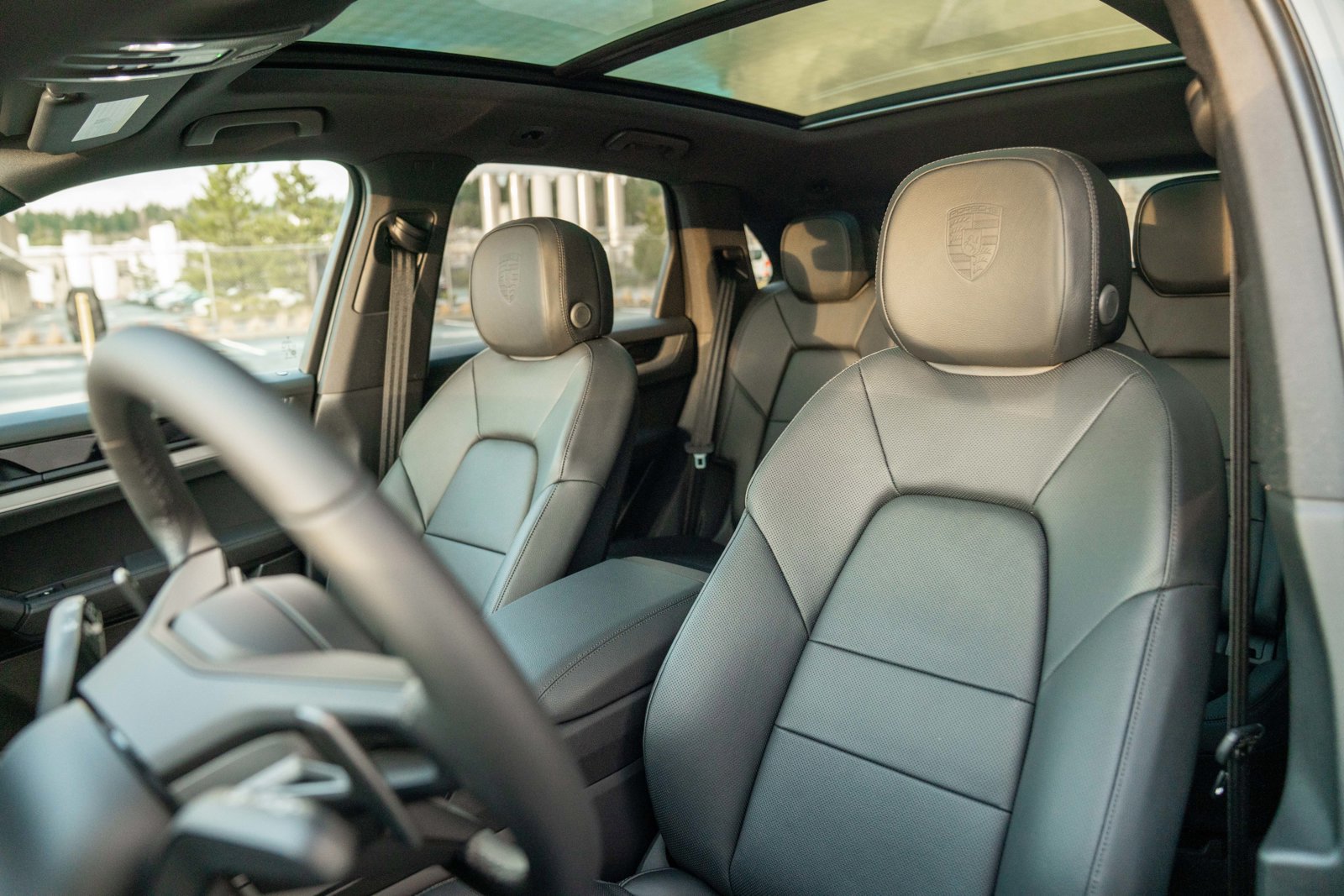 Certified 2026 Porsche Cayenne AWD/4WD image 5