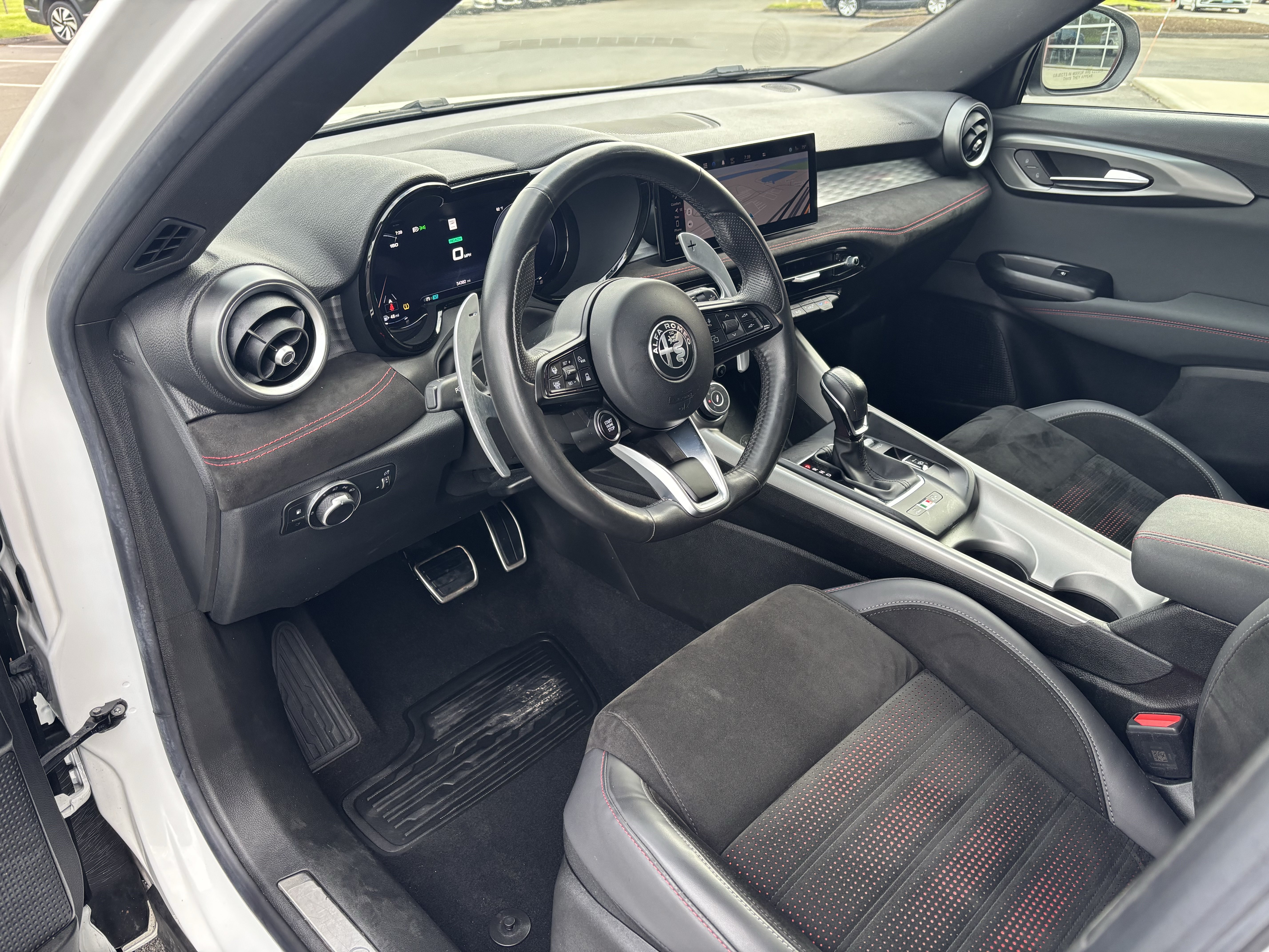 Used 2024 Alfa Romeo Tonale Ti w/ Active Assist Package AWD/4WD image 17