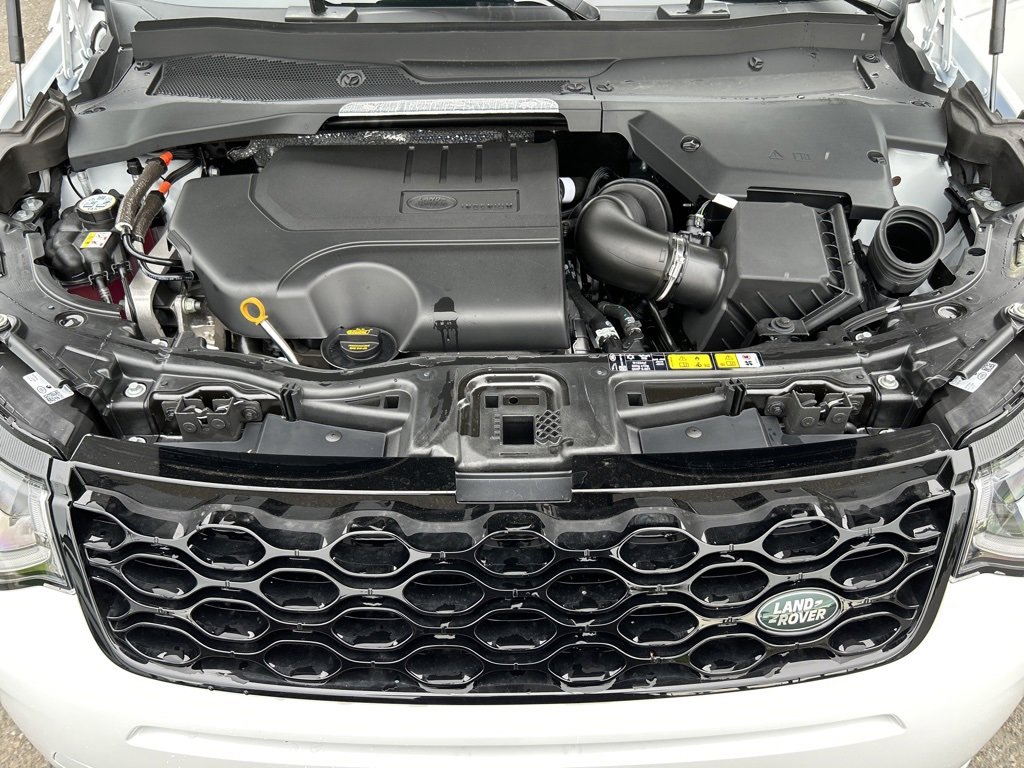 New 2025 Land Rover Discovery Sport S image 29