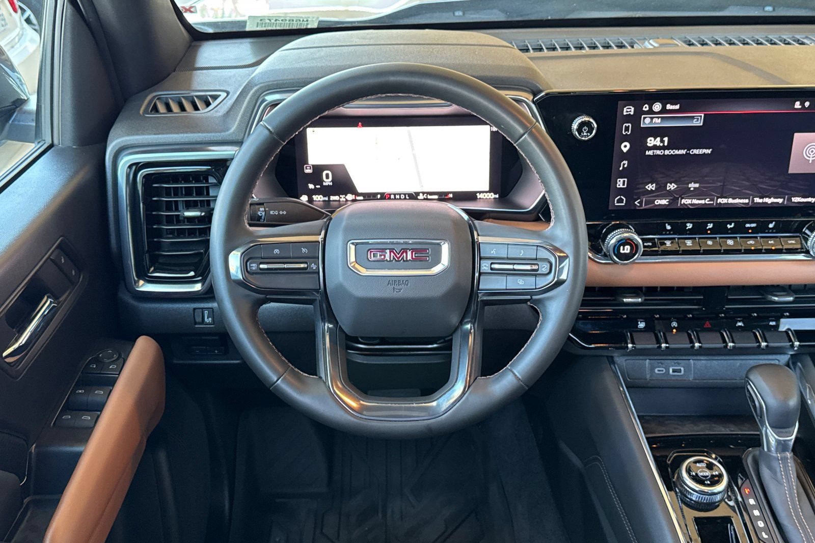 Certified 2025 GMC Canyon AT4 AWD/4WD image 15
