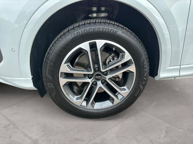 Certified 2025 Audi Q5 Premium w/ Convenience Package AWD/4WD image 14