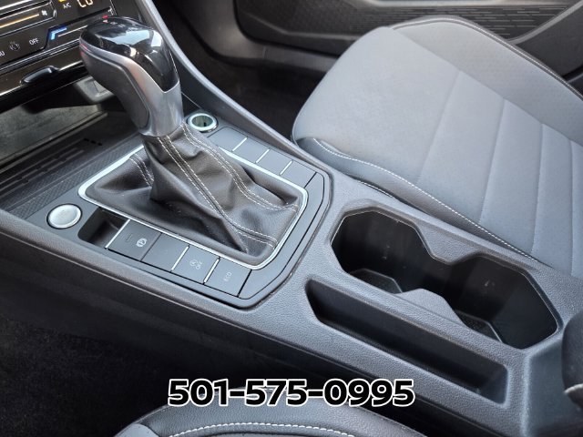 Used 2025 Volkswagen Jetta SE FWD image 28