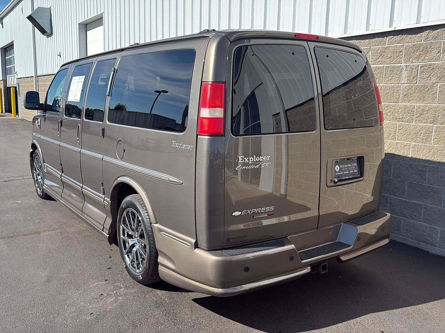 Used 2014 Chevrolet Express 1500 AWD image 59
