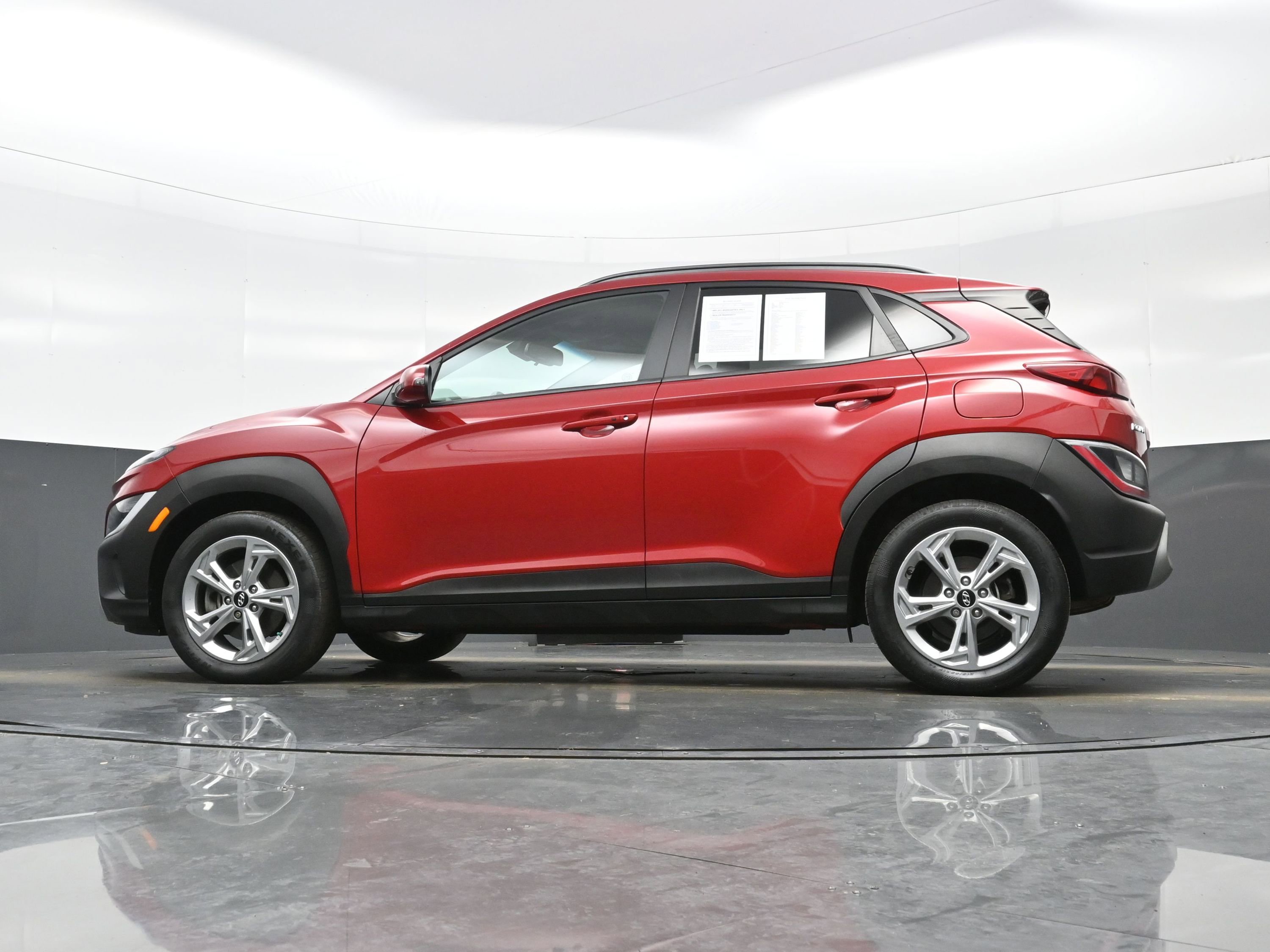 Certified 2022 Hyundai Kona SEL AWD/4WD image 26