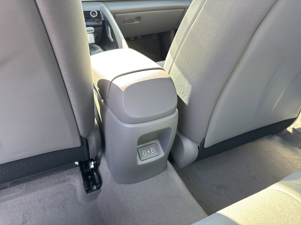 New 2025 Hyundai Elantra Sport image 16