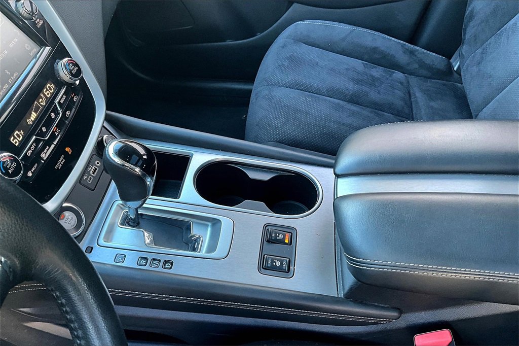 Used 2019 Nissan Murano SV image 18