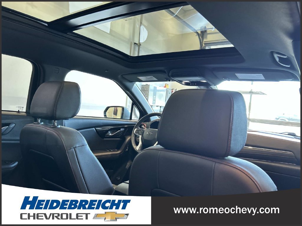 Used 2023 Chevrolet Blazer RS w/ Driver Confidence II Package AWD/4WD image 34