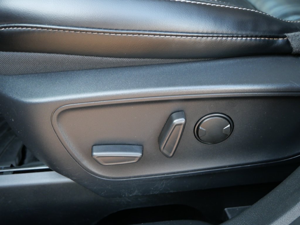 Certified 2024 Ford Escape Platinum AWD/4WD image 17