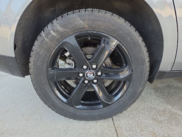 Used 2024 Buick Enclave Essence w/ Experience Buick Package AWD/4WD image 72