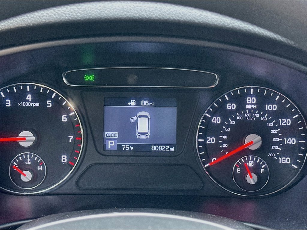 Used 2019 Kia Sorento FWD image 12