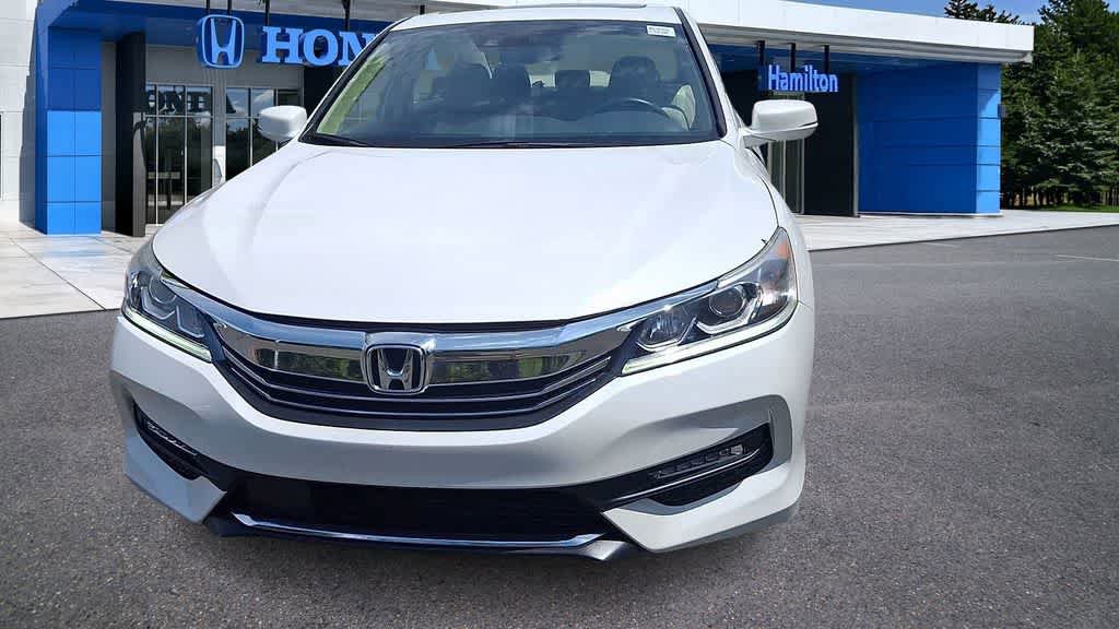 Used 2017 Honda Accord EX-L image 3