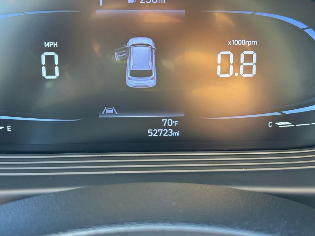 Used 2024 Hyundai Venue SE image 24