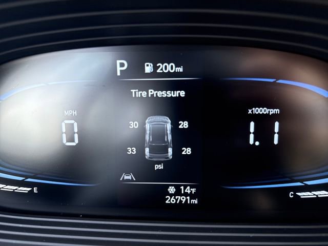 Certified 2023 Hyundai Venue SEL image 28