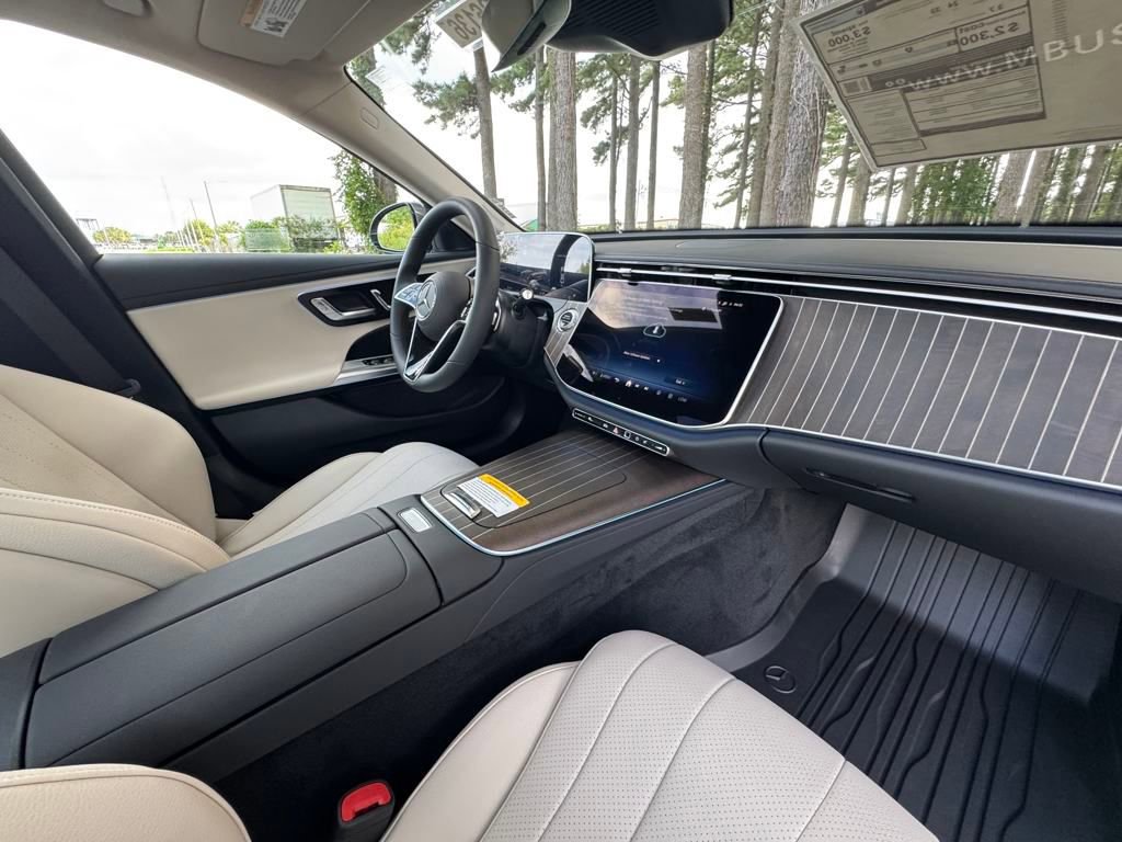 New 2026 Mercedes-Benz E 350 4MATIC Sedan image 19