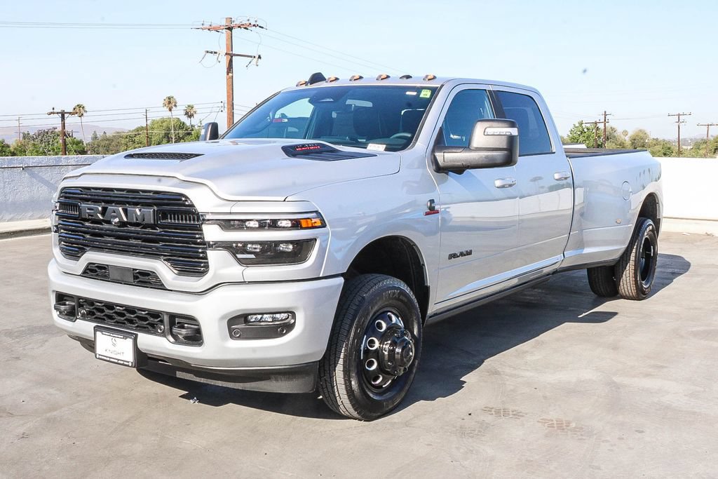New 2026 RAM 3500 Laramie AWD/4WD image 4