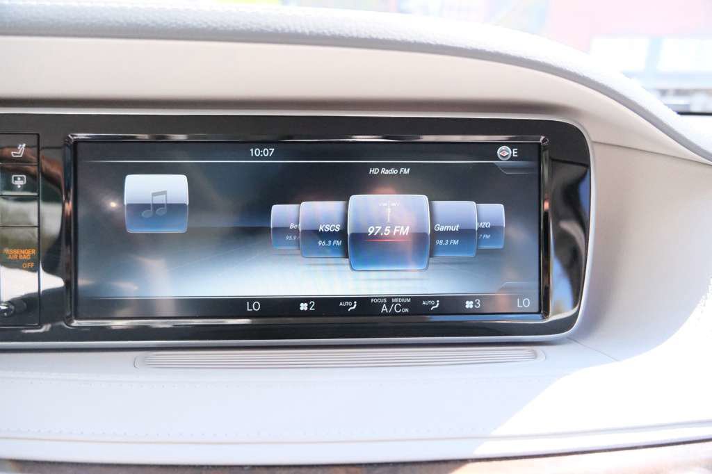 Used 2016 Mercedes-Benz S 550 Sedan image 31