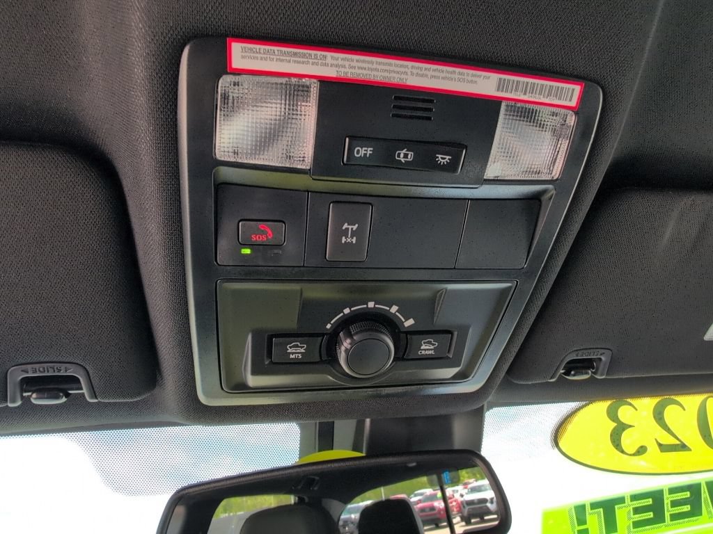 Used 2023 Toyota Tacoma TRD Off-Road w/ Technology Package AWD/4WD image 22
