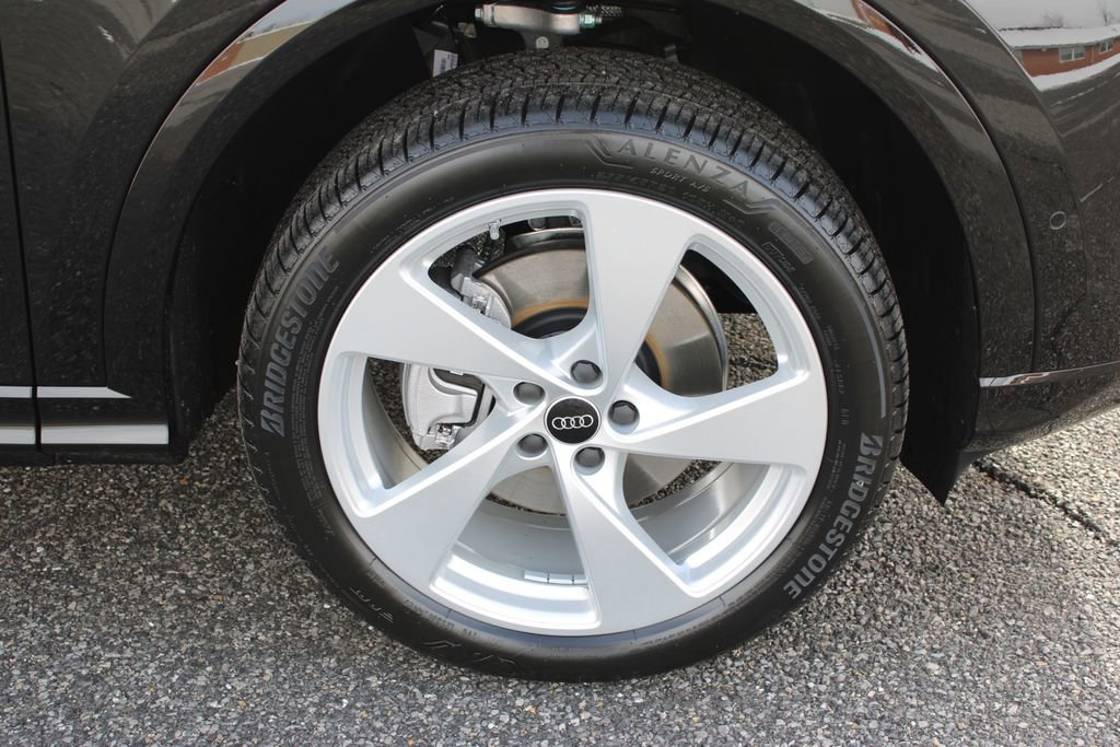 New 2025 Audi Q5 Premium Plus image 33