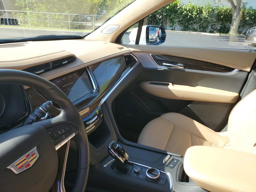 Certified 2024 Cadillac XT6 Premium Luxury w/ Platinum Package FWD image 22