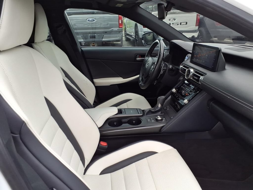 Used 2021 Lexus IS 350 F Sport RWD image 12