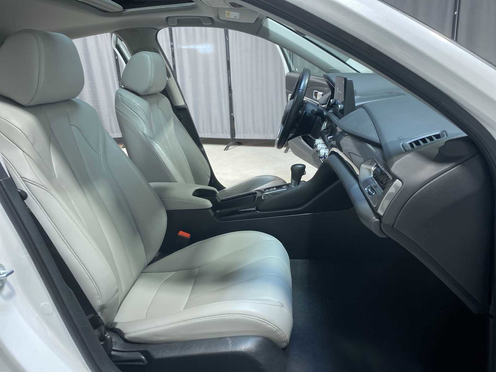 Used 2023 Acura Integra image 14